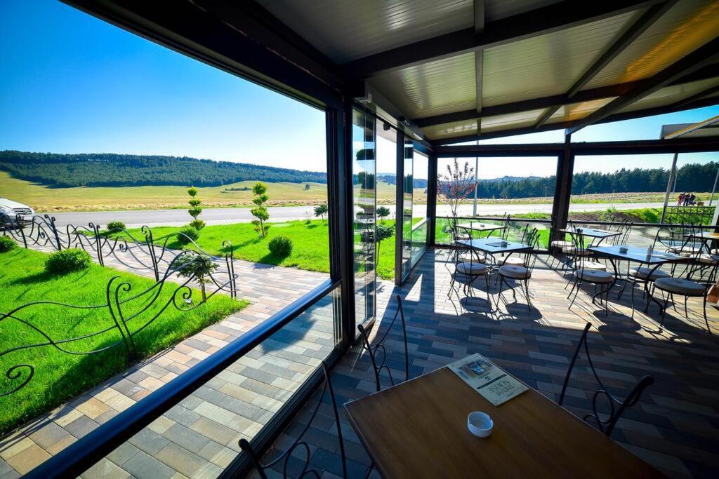 Adonis Zlatibor 205 Daire Dış mekan fotoğraf